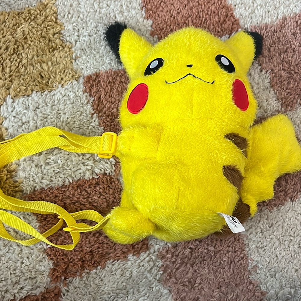 Banpresto Pokémon pikachu stuffed backpack